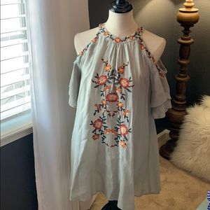 Blu Pepper Embroidered dress Size large